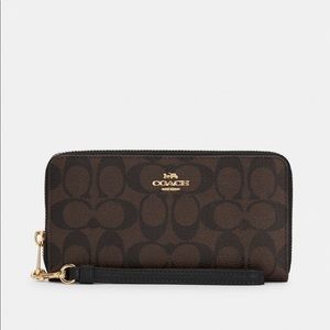 Coach Wallet Zip around
